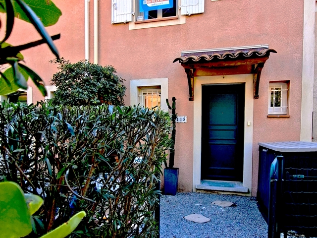 Vente  Maison de 46 m² à Fréjus 265 000 euros Réf: SFN-1874541