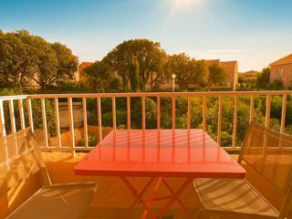 Vente  Appartement F3  de 65 m² à Roquebrune sur Argens 260 000 euros Réf: SFN-1901578