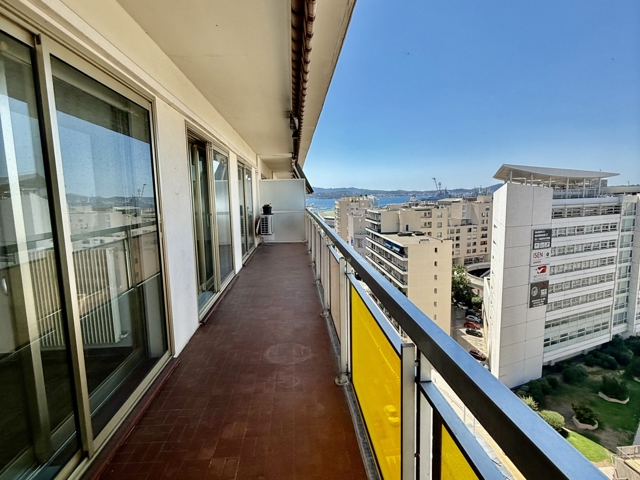 Vente  Appartement F4  de 107 m² à Toulon 280 000 euros Réf: SFN-1901509