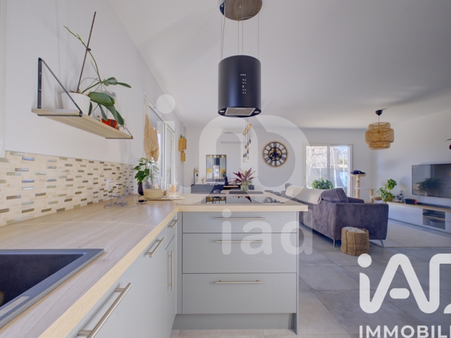 Vente  Maison de 90 m² à Tourrettes 400 000 euros Réf: SFN-1900695