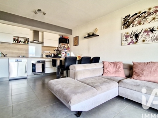 Vente  Appartement F3  de 60 m² à Fréjus 249 000 euros
