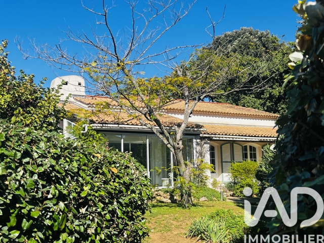 Vente  Maison de 105 m² à Six-Fours 565 000 euros Réf: SFN-1845741