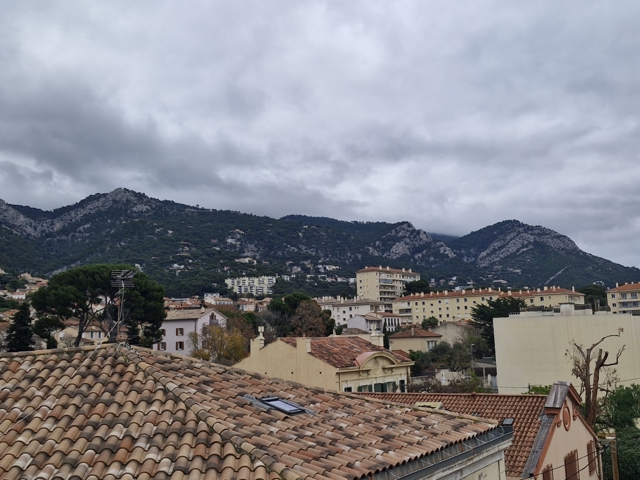 Vente  Appartement T2  de 47 m² à Toulon 125 000 euros Réf: SFN-1907533