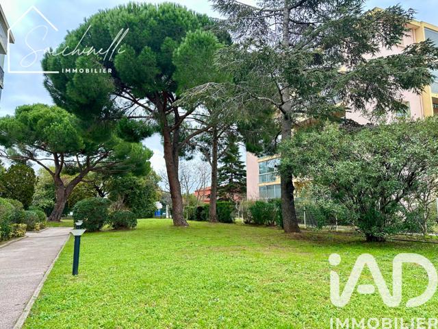 Vente  Appartement F3  de 62 m² à La Seyne 215 000 euros Réf: SFN-1907312