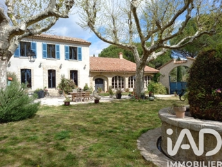 Vente  Maison de 660 m² à Solliès Pont 1 750 000 euros