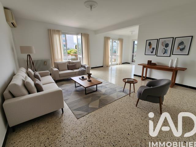 Vente  Appartement T5  de 104 m² à La Garde 300 000 euros Réf: SFN-1909093