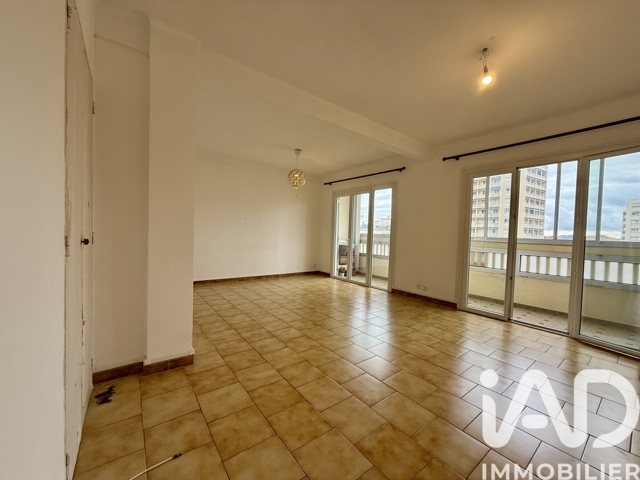 Vente  Appartement T3  de 74 m² à Toulon 134 000 euros Réf: SFN-1910510