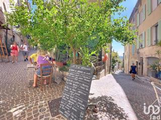 Vente  Local commercial de 74 m² à Fayence 110 000 euros