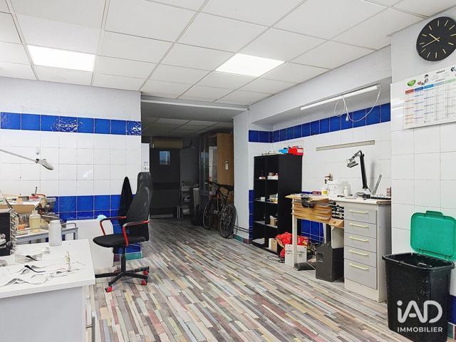 Vente  Local commercial de 170 m² à Toulon 125 000 euros Réf: SFN-1908005