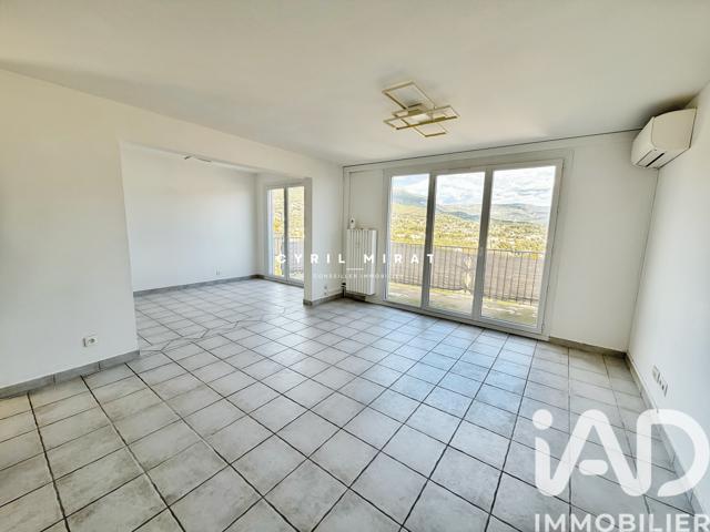 Vente  Appartement T5  de 81 m² à Toulon 189 000 euros Réf: SFN-1899147
