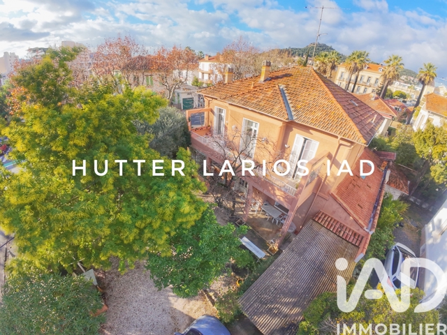 Vente  Maison de 220 m² à Hyères 799 000 euros Réf: SFN-1912010