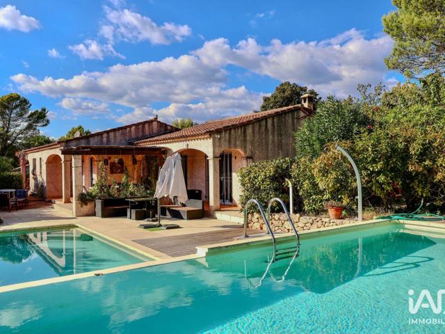 Vente  Maison de 135 m² à Bagnols en Forêt 640 000 euros Réf: SFN-1908198