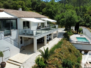 Vente  Maison de 230 m² à Cabasse 689 000 euros