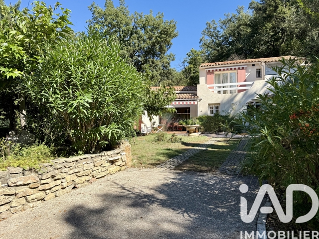 Vente  Maison de 280 m² à La Garde Freinet 870 000 euros Réf: SFN-1918210