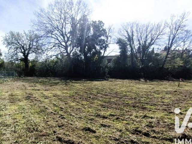 Vente  Terrain de 1055 m² à Puget sur Argens 235 000 euros Réf: SFN-1905228