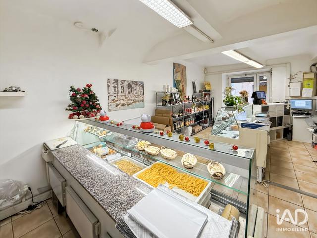 Vente  Local commercial de 60 m² à Saint Maximin la Sainte Baume 29 500 euros Réf: SFN-1916019