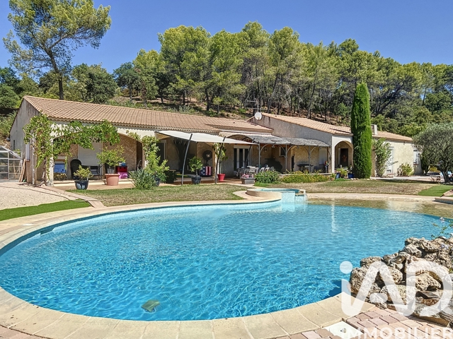 Vente  Maison de 220 m² à Pierrefeu du Var 1 100 000 euros Réf: SFN-1922498