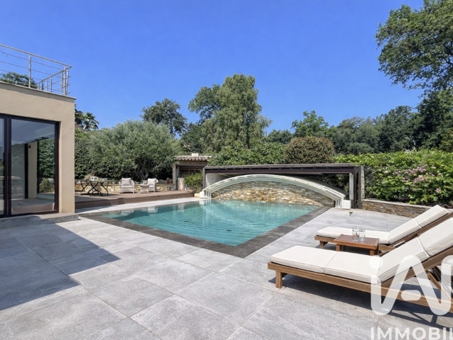 Vente  Maison de 165 m² à Cogolin 980 000 euros Réf: SFN-1899394