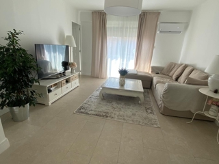 Vente  Appartement T3  de 64 m² à Toulon 190 000 euros Réf: SFN-1925289