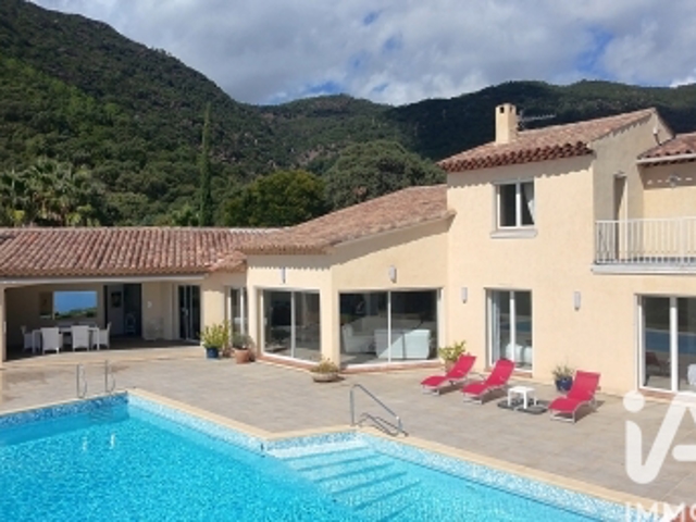 Vente  Maison de 352 m² à Cavalaire sur Mer 2 800 000 euros Réf: SFN-1921942