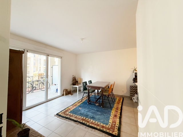 Vente  Appartement T2  de 40 m² à Toulon 156 000 euros Réf: SFN-1911589