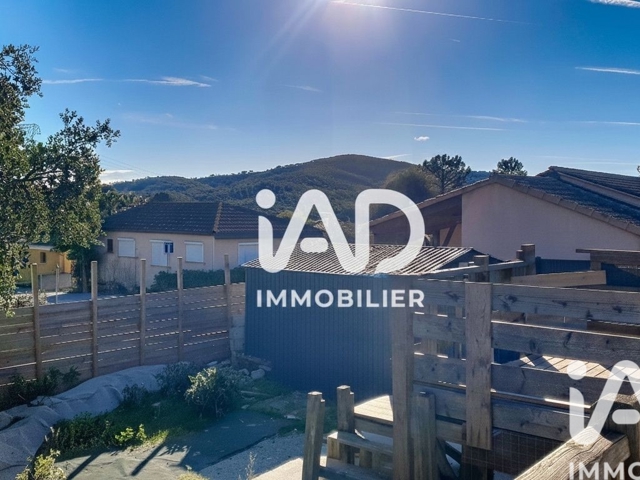 Vente  Terrain de 227 m² à Roquebrune sur Argens 212 000 euros Réf: SFN-1921651