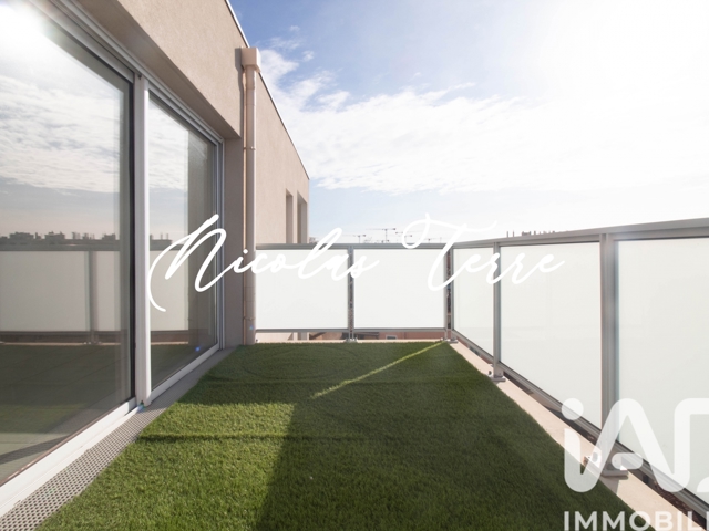 Vente  Appartement T3  de 63 m² à Toulon 220 000 euros Réf: SFN-1927346