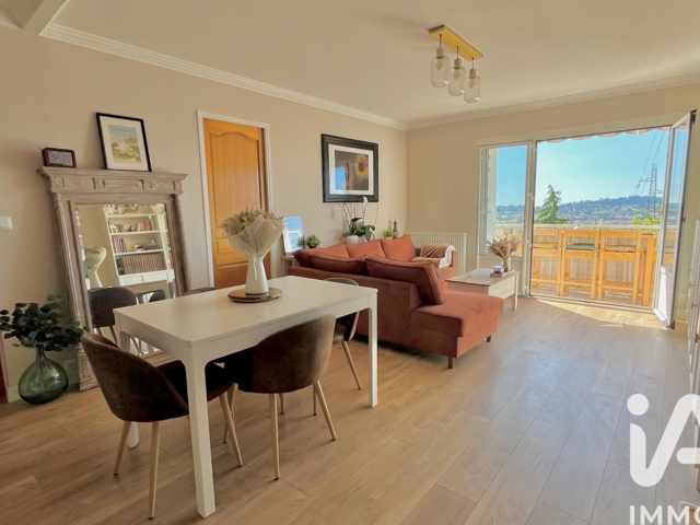 Vente  Appartement T3  de 59 m² à Toulon 239 000 euros Réf: SFN-1929477