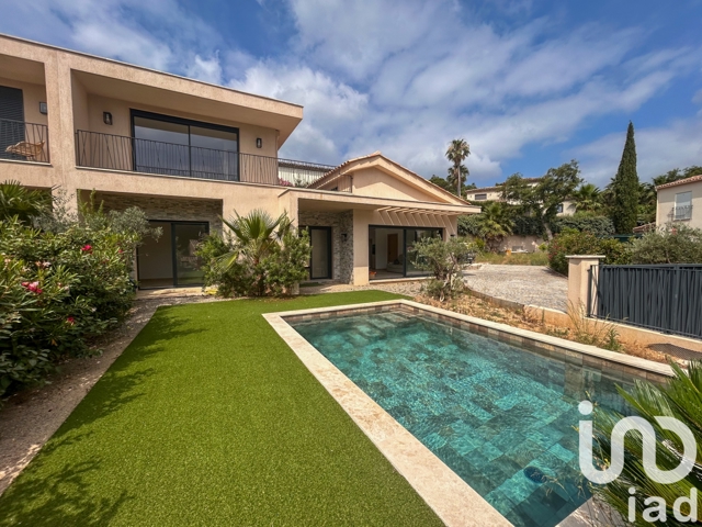 Vente  Maison de 126 m² à Sainte Maxime 1 354 000 euros Réf: SFN-1934434