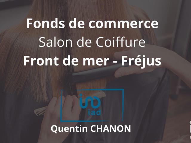 Vente  Local commercial de 47 m² à Fréjus 94 000 euros Réf: SFN-1932677