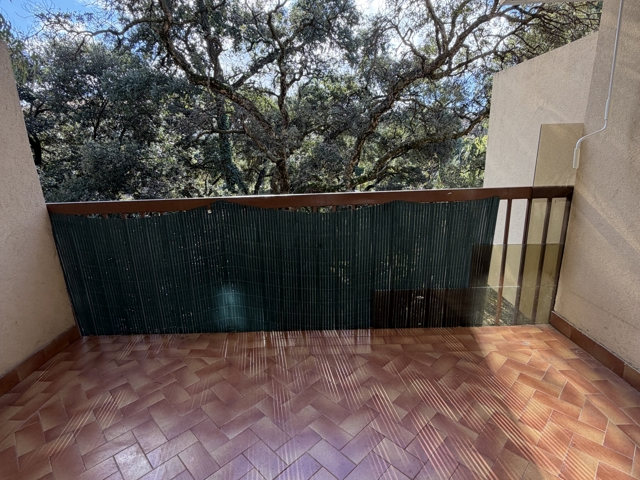 Vente  Appartement F3  de 75 m² à Saint Raphaël 234 000 euros Réf: SFN-1917161