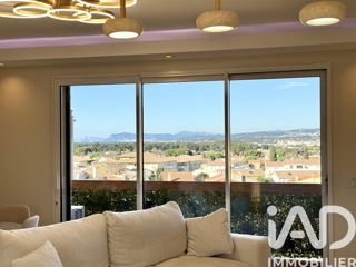 Vente  Appartement T2  de 46 m² à Six-Fours 245 000 euros