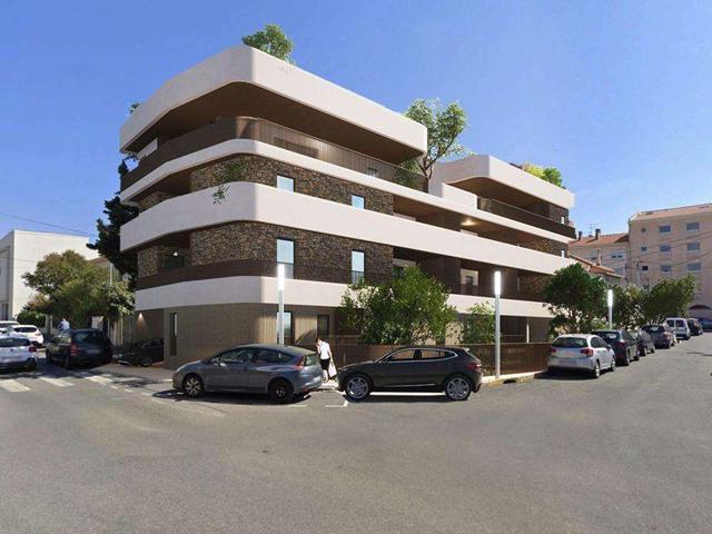 Vente  Appartement T4  de 106 m² à Fréjus 1 232 000 euros Réf: SFN-1924613-8