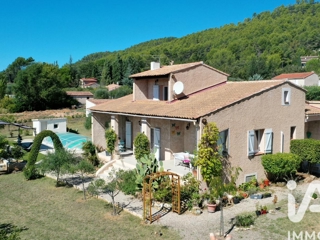 Vente  Maison de 112 m² au Val 459 000 euros