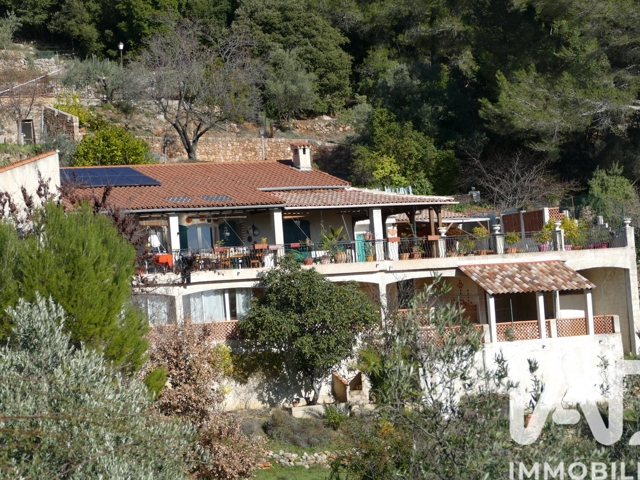 Vente  Maison de 207 m² à Draguignan 790 000 euros Réf: SFN-1919576