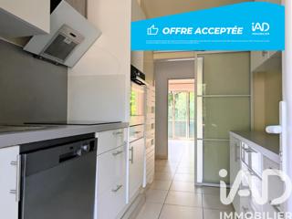 Vente  Appartement F4  de 68 m² à Hyères 259 000 euros
