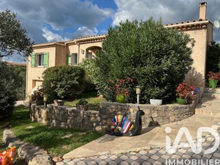 Vente  Maison de 122 m² à Aups 380 000 euros