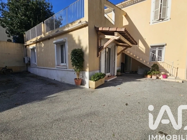 Vente  Appartement T2  de 45 m² à Toulon 163 000 euros Réf: SFN-1937003