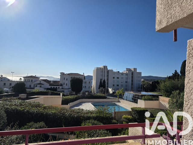 Vente  Appartement T2  de 34 m² au Lavandou 335 000 euros Réf: SFN-1933265