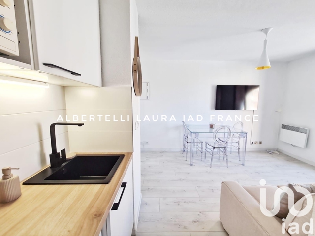 Vente  Appartement F2  de 24 m² à Six-Fours 186 000 euros Réf: SFN-1690949