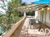 Vente  Maison de 160 m² à Pierrefeu du Var 680 000 euros