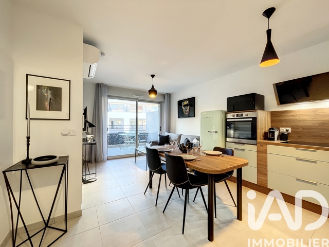 Vente  Appartement F2  de 38 m² à Six-Fours 277 000 euros Réf: SFN-1944736