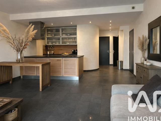 Vente  Appartement T3  de 73 m² à Saint Cyr Sur Mer 390 000 euros Réf: SFN-1911579