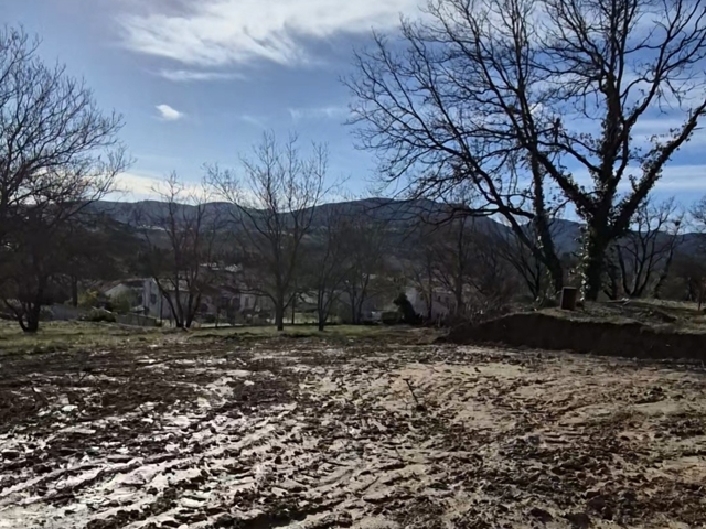 Vente  Terrain de 535 m² à Roquebrune sur Argens 208 500 euros Réf: SFN-1947073