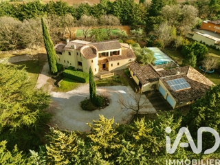 Vente  Maison de 270 m² à Saint Maximin la Sainte Baume 830 000 euros