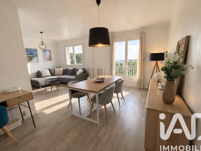Vente  Appartement F3  de 70 m² à La Seyne 247 000 euros Réf: SFN-1950316