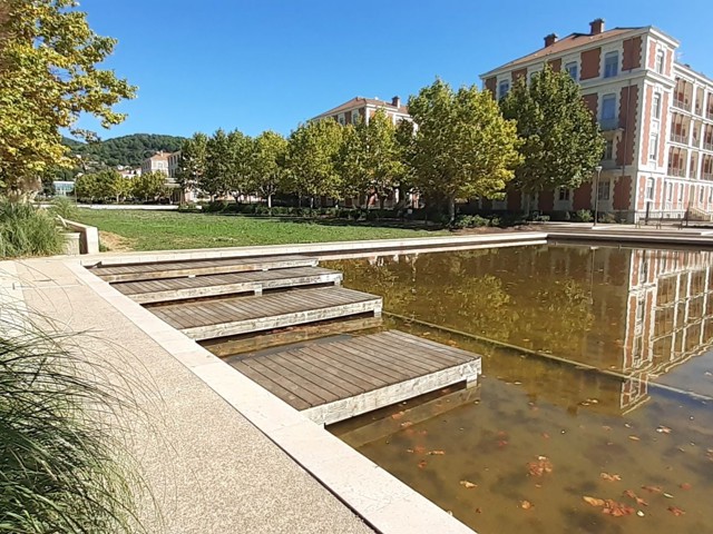 Vente  Appartement T3  de 59 m² à Draguignan 256 500 euros Réf: SFN-1196096-9