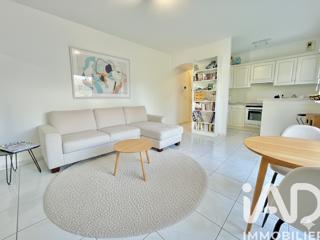 Vente  Appartement T2  de 46 m² à Saint Raphaël 262 000 euros Réf: SFN-1951095