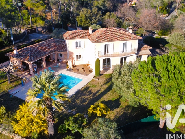 Vente  Maison de 200 m² à La Motte 935 000 euros Réf: SFN-1950964