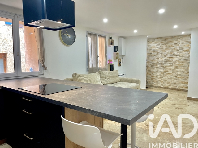 Vente  Appartement T3  de 55 m² à Fréjus 254 000 euros Réf: SFN-1957229